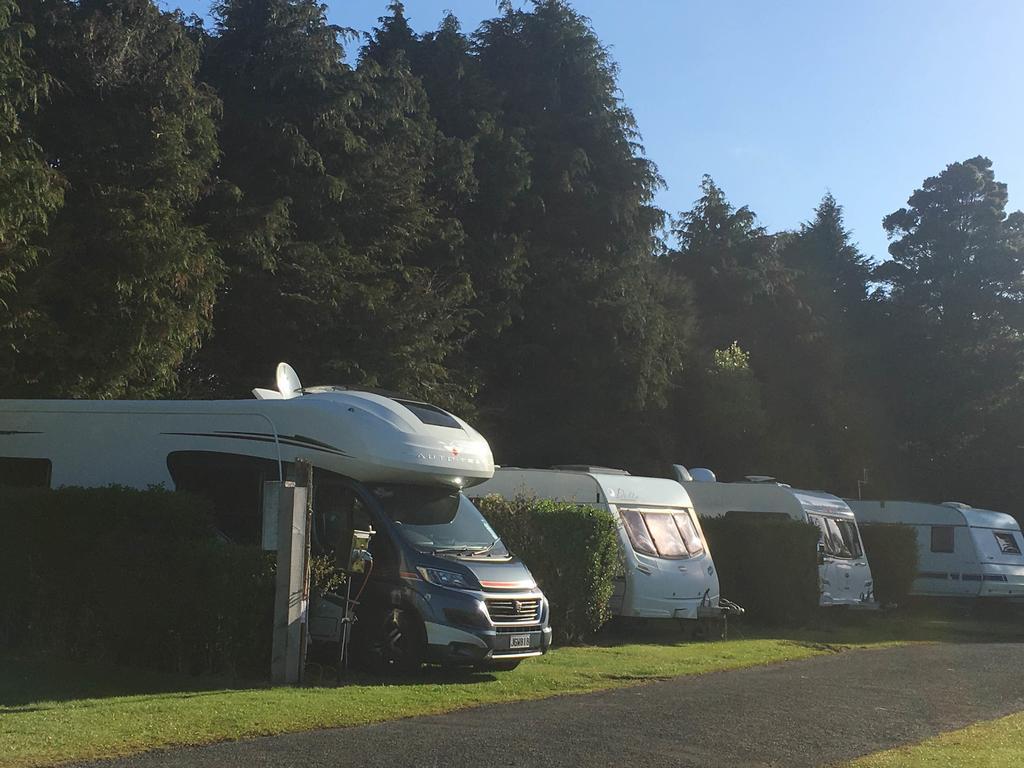Stratford Motel & Holiday Park Exterior photo